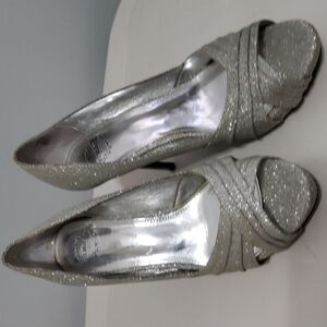 Ladies shoes